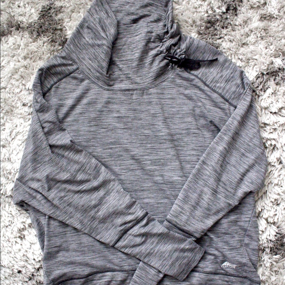 Active sweatshirt